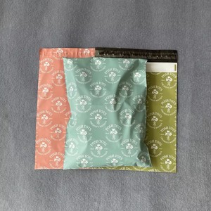 Bolsas de Envío de Plástico con Logotipo Personalizado de Alta Calidad, Bolsas de Embalaje para Tiendas de Ropa en Línea, Bolsas de Correo Impresas - Product Image 4