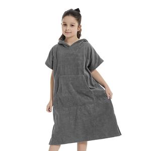 Adolescents Adolescents Séchage Rapide Microfibre Broderie Logo Personnalisé Robe À Capuche Plage changement Serviette Surf <span class=keywords><strong>Poncho</strong></span> enfants serviettes <span class=keywords><strong>de</strong></span> <span class=keywords><strong>bain</strong></span> - Product Image 3