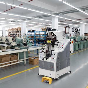 Equipo Hidráulico Automático para Montar Tacones de Cemento, Ajuste de Altura de Talón Amplio, Maquinaria de Fabricación de Calzado Estable y Duradera, Alta Precisión - Product Image 1