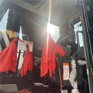 Excavatrice Sany SY305H 2023, poids opérationnel de 30 tonnes, capacité de la benne de 1,3 à 1,6 m³, moteur Isuzu/Yanmar pour la construction - Product Image 3