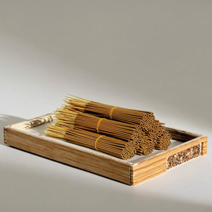 Décoration d'intérieur Encens du Vietnam Vente en gros d'encens en bois d'agar avec parfum de bois chaud Porte-encens religieux - Product Image 2