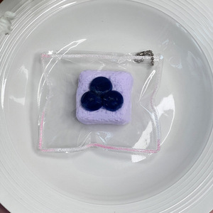 Jouet à presser réaliste en silicone de qualité alimentaire, en forme de mini-pudding carré, aromatisé aux fruits, dernier produit pour tous les âges - Product Image 2