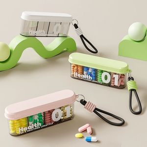 Boîte à médicaments portable avec compartiments, mini-organisateur de rangement hermétique et anti-poussière pour les voyages - Product Image 2