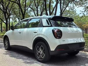 VUS électrique GAC AION Y Plus | Espace magique pour 5 adultes | Empattement de 2750mm de long | Écran tactile de 15.6 pouces - Product Image 2