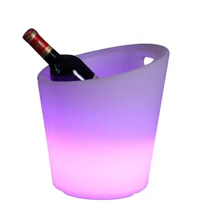 Pendingin LED plastik lebih besar bercahaya untuk pesta botol bir layanan lampu led plastik ember es kotak pendingin anggur
