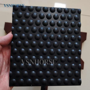 Duurzame Paardenbox Rubberen Matten Antislip Stabiele Vloeren Met Rubberen Kussens Voor Ruiterschuur - Product Image 4