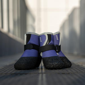 جيانبو 1pet كل المواسم أحذية الكلاب للماء عدم الانزلاق الشتاء أحذية الحيوانات الأليفة مع الشريط تيدي نمط لينة النعل مادة النايلون - Product Image 1