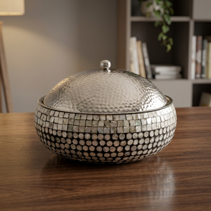 Boîte de rangement décorative de luxe en résine écologique artisanale avec incrustation de nacre et design peint à la main - Product Image 3