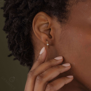 Pendientes de Gancho Curvos Delgados con Circonita Pequeña, Cómodos para el Día a Día, de Gemnel Fashion - Product Image 6