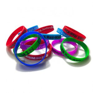 Cadeaux promotionnels, bracelet en silicone personnalisé, bracelet sportif en caoutchouc gaufré, bracelet de style tendance - Product Image 1