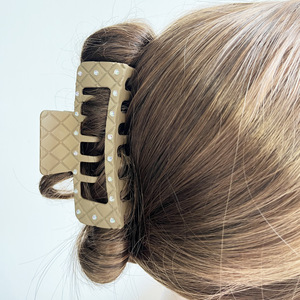 Pinza de pelo elegante con diamantes de imitación, rejilla de diamantes de moda, pinza de tiburón grande cuadrada fuerte de doble capa - Product Image 3