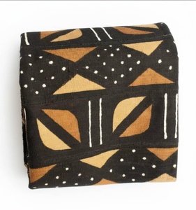 Tissu imprimé pagne africain pour femmes, haute résistance des couleurs, matériau durable et confortable pour ensemble haut et jupe sur mesure - Product Image 1