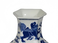 Vase de table hexagonal Art Déco en porcelaine bleue et blanche, motif Danse du Lion peint à la main, céramique chinoise exquise et durable pour la maison