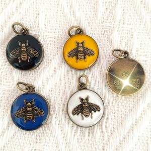 Nuevo diseño colorido Aleación de Zinc aleación abeja encanto colgante para llavero titular cremallera tirar pulsera collar fabricación de joyas - Product Image 2