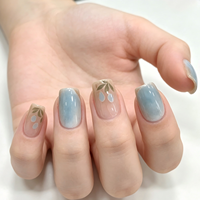 Vente en gros de faux ongles courts carrés à motifs floraux bleus dégradés personnalisés