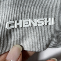 Patchs logo 3D en silicone découpés au laser, personnalisés, écologiques, imprimés par transfert thermique, autocollants thermocollants pour T-shirts, sweats à capuche et vêtements OEM ODM
