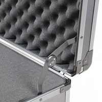 Boîte à outils portable en aluminium de haute qualité avec mousse DIY personnalisable OEM/ODM pour le rangement d'outils en métal