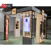3D Shopping Mall desain kios ritel kecantikan kios kosmetik tema merah muda rak Display parfum mewah Mall kios