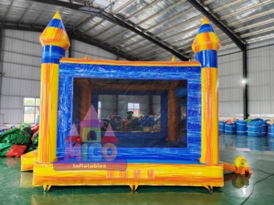 Castillo Arcoíris, Casa Inflable de Cumpleaños con Globos y Diseño de Pastel para Alquiler en Fiestas Infantiles - Product Image 4