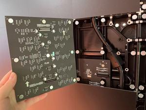 Siêu HD trong nhà <span class=keywords><strong>LED</strong></span> Video Panel tường 4k treo tường GoB p0.9 p1.2 p1.5 p1.8 P2 Màn hình hiển thị cho tự phục vụ kinh doanh cố định - Product Image 4