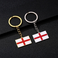 Porte-clés à breloque drapeau de l'Angleterre émaillé en acier inoxydable plaqué or 18 carats Porte-clés pendentif carte de l'équipe de l'Angleterre