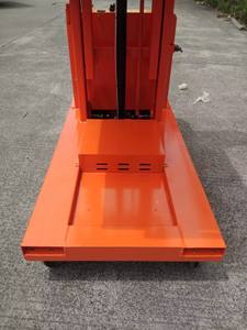 Chariot élévateur électrique <span class=keywords><strong>de</strong></span> 300 kg pour la manutention <span class=keywords><strong>de</strong></span> matériaux à mi-niveau, 3 m et 4 m - Product Image 4