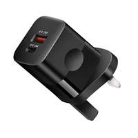 Adaptateur de téléphone universel blanc à charge rapide USB Type-C avec protection contre la surcharge PD pour les voyages - Catégorie de produits : Chargeurs et adaptateurs
