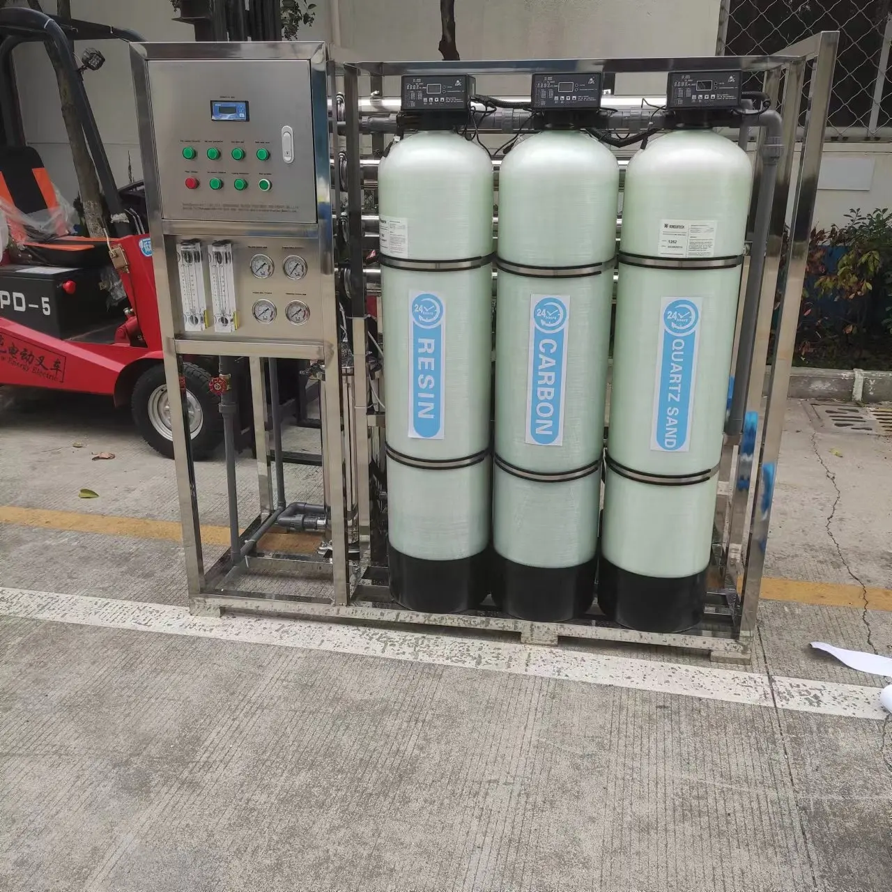 reverse osmosis drilling desalination and limescale elimination treatment salty borehole water 500 ltrs/h the machine cut water