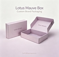 Boîte d'expédition en carton ondulé personnalisée couleur lavande poussiéreuse avec impression de marque intérieure pour bijoux, cosmétiques et emballages cadeaux élégants