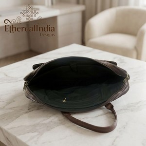 Bolso para portátil con estampado de bloques verdes, hecho a mano, de algodón, bolso de oficina con correa, bolso de mensajero étnico para el trabajo. - Product Image 1