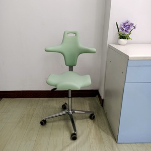 Chaise de bureau ergonomique pour dentiste, réglable en hauteur, pivotante, avec roulettes, cadre en métal vert émeraude - Product Image 1