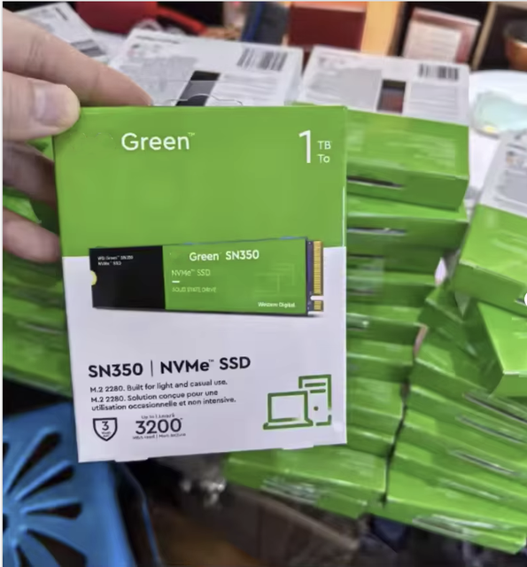 W Green SN350 SSD 2TB M.2 Gen3 2280 2TB Capacity Offers Ample Storage for Your Data Needs. M.2 2280 Form Factor Compact Design f