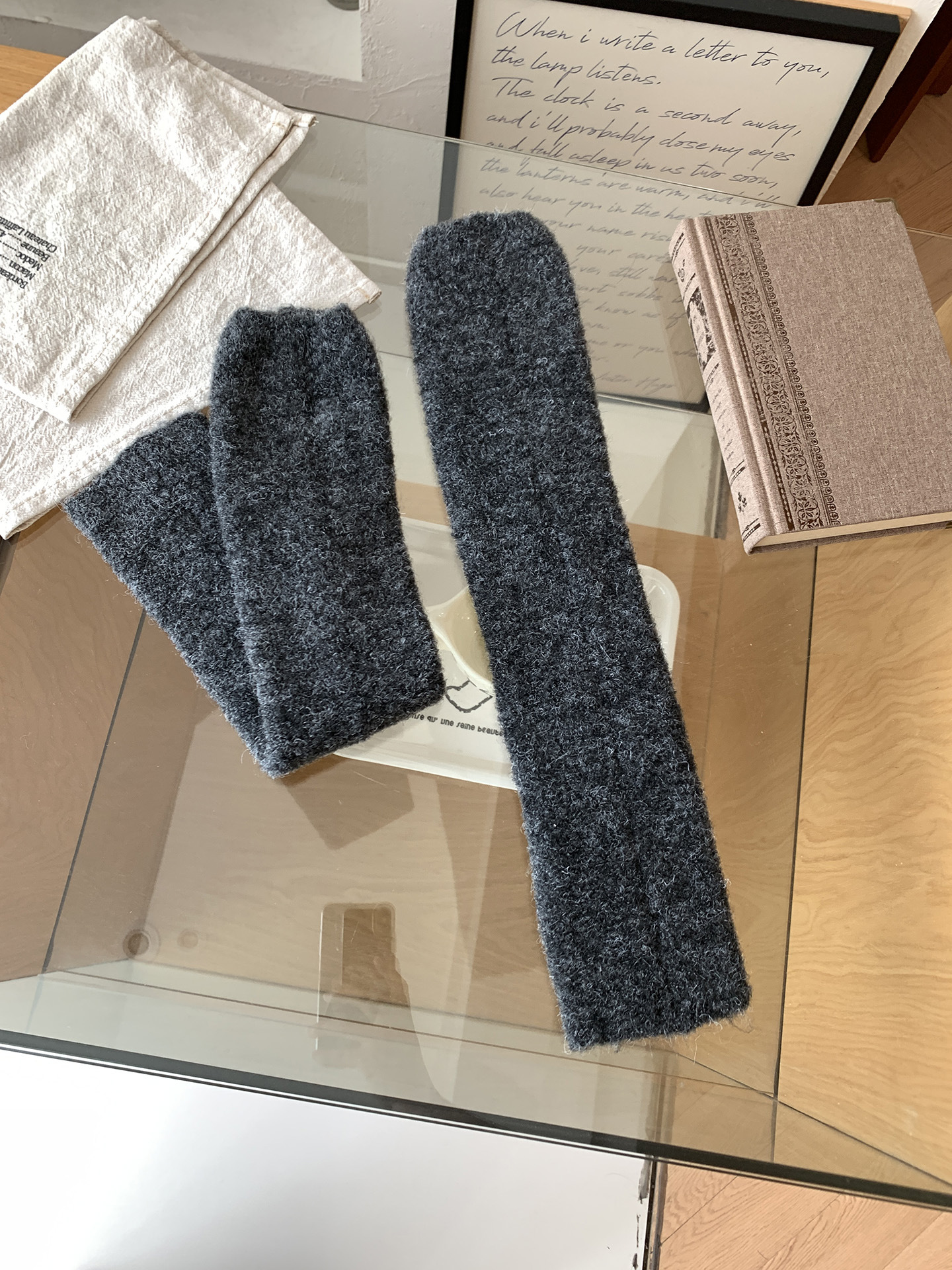 Gris foncé