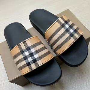 Chaussures plates de haute qualité pour hommes et femmes, antidérapantes, style plage, chaussures décontractées tendance pour hommes et femmes - Product Image 1