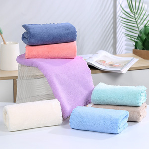 Serviette de toilette en microfibre Carlota 35x75 cm, épaisse, absorbante, séchage rapide, couleur unie, pour le bain et coffret cadeau - Product Image 2