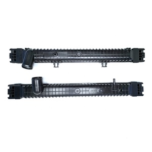 Nouveau système de refroidissement de pièces de rechange automatiques réservoirs en plastique de radiateur en aluminium <span class=keywords><strong>PA66</strong></span> <span class=keywords><strong>GF30</strong></span> pour camion lourd <span class=keywords><strong>Renault</strong></span> PREMIUM 2 - Product Image 2