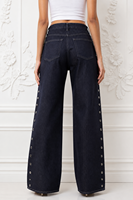 Jean large pour femme en indigo foncé avec rivets argentés à double rangée
