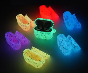 Estuche de Silicona Fluorescente Luminoso para Auriculares <span class=keywords><strong>Apple</strong></span> <span class=keywords><strong>Airpods</strong></span> 1/2 Pro 2 3 4, Estuche con Patrón de Flores que Brilla en la Oscuridad con Llavero - Product Image 3