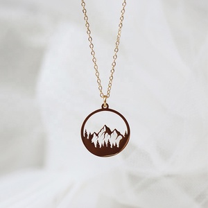 Bán Sỉ Vòng Cổ Mặt Dây Chuyền Núi Tuyết Rừng Có Viền Bằng Thép Không Gỉ 316L Mạ Vàng 18K Theo Yêu Cầu Theo Yêu Cầu - Product Image 5