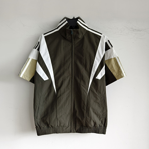 Tuta Sportiva da Uomo Antivento Vintage, Set Calcio Personalizzabile con Blocchi di Colore, Maniche Corte, Pantaloncini <span class=keywords><strong>Cargo</strong></span> con Bordi a Contrasto, in Nylon, Due Pezzi, OEM - Product Image 4