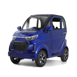 Scooter de Movilidad Eléctrico para Personas Mayores, Totalmente Cerrado, de 3 Asientos, con Tracción Trasera de 4 Ruedas, Asientos de Cuero, Cámara Trasera, Techo Solar e Interior Oscuro - Product Image 3