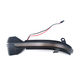 ไฟเลี้ยวกระจกมองข้างแบบรมดำ LED สำหรับ X3 G01 X4 G02 X5 G05 X7 G07 สีเหลืองอำพัน - Product Image 1