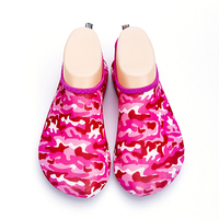 Respirant personnalisé femmes chaussette d'eau natation surf Aqua chaussures plage