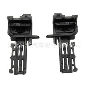 Xuanyou Auto Parts Sunroof Decorative Strip <b>Clip</b> 776714440 For Volkswagen Tiguan Repair Replacement - Product Image 3