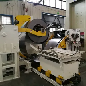 Hidrolik yüksek hızlı presleme çelik besleme doğrultma makineleri Decoiler NC besleyici rulo şekillendirme makinesi için sarma hattı