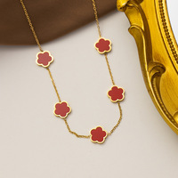 Tendencias de moda Nueva versión coreana del collar de dama de la Pequeña Flor de la suerte, collar de joyería fresca diaria de trébol de cinco hojas