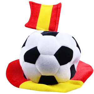 Chapeau en velours DAMAI Novelty pour supporters de football avec ballons de football 3D, parfait pour les fêtes et célébrations sur le thème du football, accessoires de style football. - Product Image 2