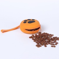 Porte-monnaie mini en silicone motif moustache pour chat, petit sac souple en caoutchouc pour friandises dentaires et portions de traitement anti-boules de poils