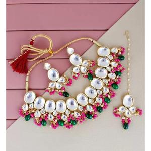 Meenakari Multi Couleur Tika Boucle D'oreille Combo Uncut Big Faux Kundan Collier Ras Du Cou ensemble produit en vrac - Product Image 1