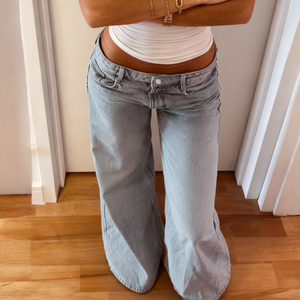 Vaqueros de pierna ancha lavados de tiro bajo, pantalones de mezclilla rectos para mujer, estilo urbano Y2K, pantalones casuales de ajuste holgado - Product Image 3